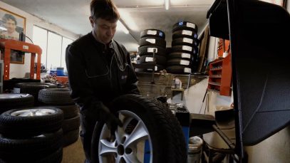 In der Autowerkstatt