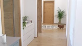 Keramo Fliesen im ganzen Haus