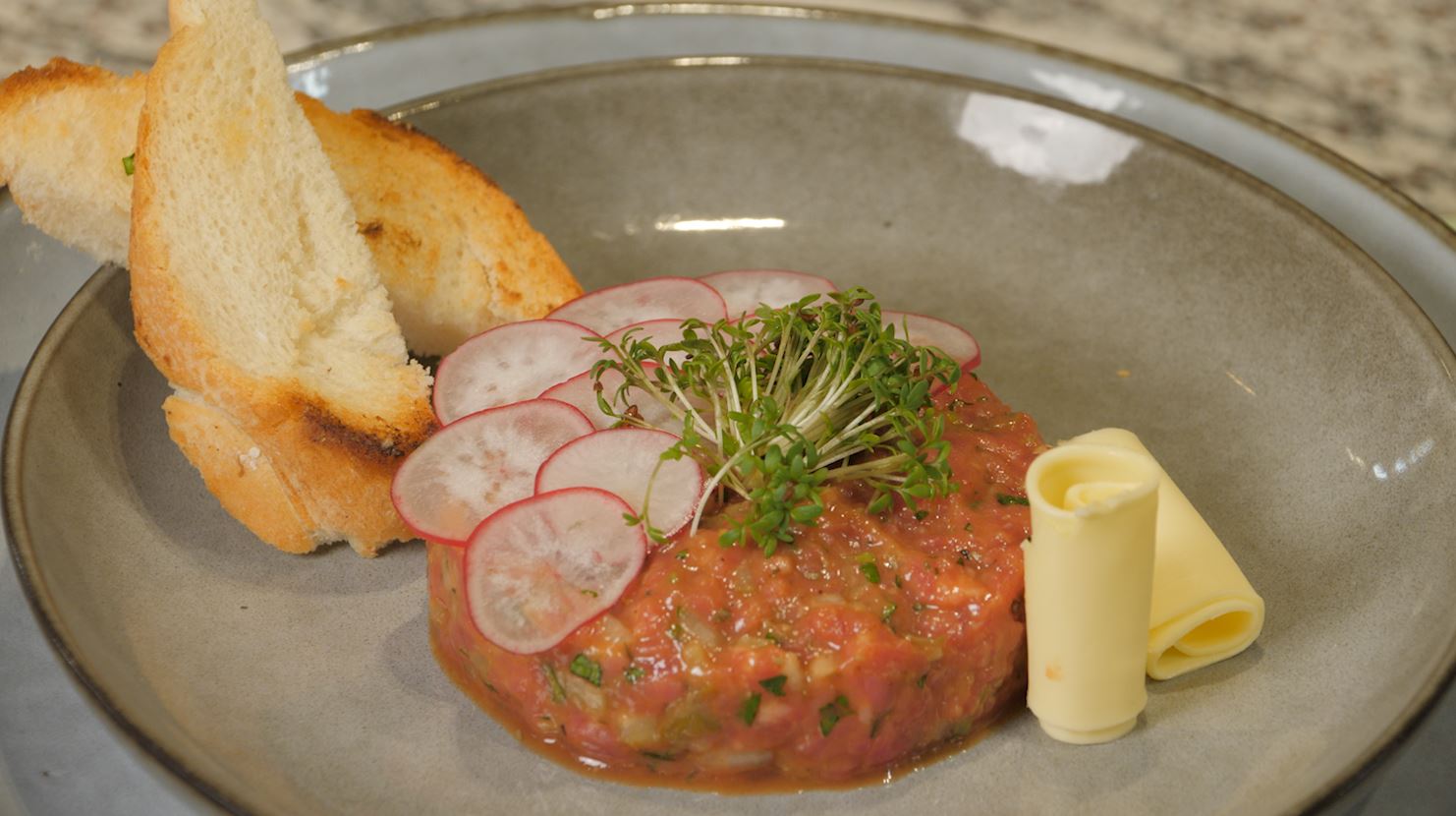 Beef Tatar mit Toast – LT1 – Oberösterreichs größter Privatsender