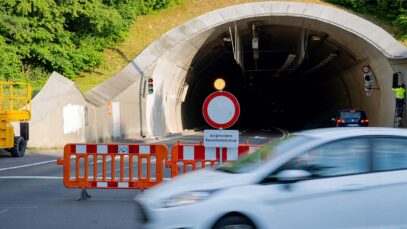 111 Mona Lisa Tunnel Sperre