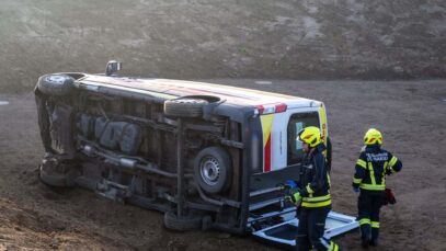 111 Schultransporter