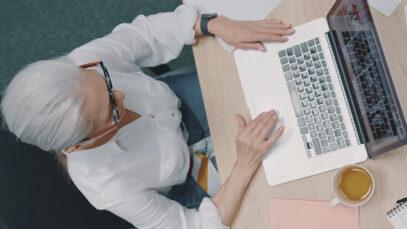 111 Frage der Woche Akademiker