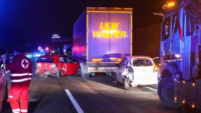 111 Massenkarambolage