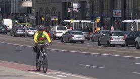 111 Nibelungenbrücke Radfahren