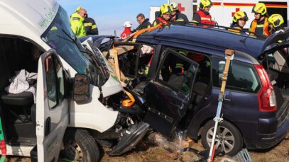 111 3 Schwerverletzte Unfall