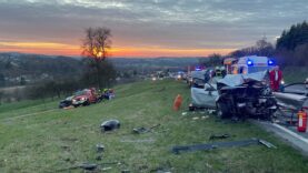 111 Steyr Raserunfall