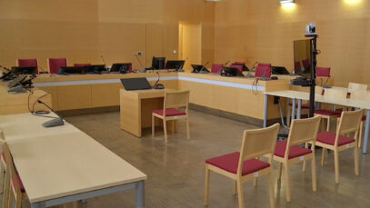 111 Messer Mordprozess