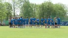 240505_Blau_Weiß_Klassenerhalt