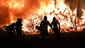 111 Holzstöße Brandstiftung