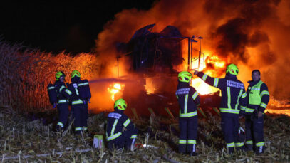 111 Mähdrescher Vollbrand