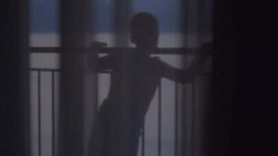 111 Balkonsturz 4-Jähriger