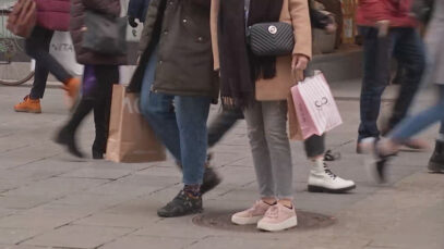 111 Sonntag Shopping