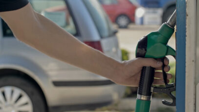 111 Spritpreise steigen