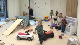 111 BMW Krabbelstube