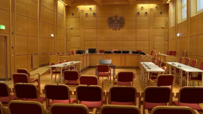 111 Fake Lehrer Klage