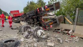 111 LKW Unfall A1