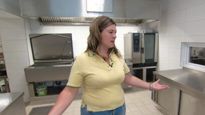 Silvia Essen auf Rädern