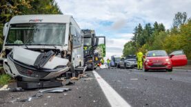 111 A9 Unfall 5 Fahrzeuge