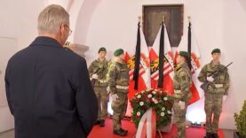 111 Kranzniederlegung