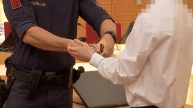 Gewalt gegen Frauen Gericht