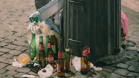 111 Bahnhof Alkohol