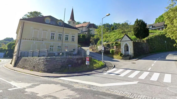 111 Volksschule