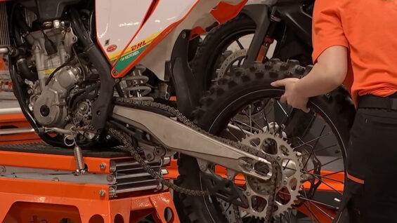 ktm mutter