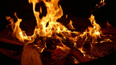 111 Lagerfeuer