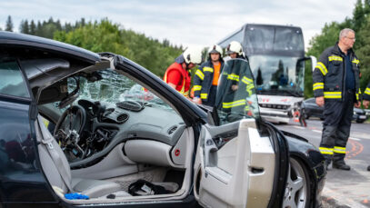 111 Tödlicher Unfall Auto Bus