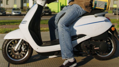 111 E Mopeds