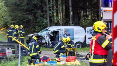 111 Unfall Niederwaldkirchen